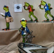 FIGURKA ŻABA ŻEGLARZ STERNIK