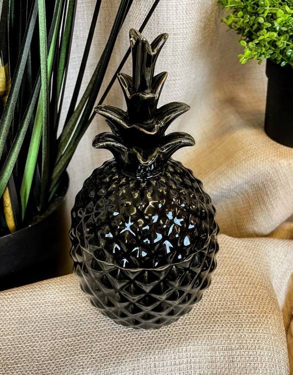 ANANAS CZARNY Z POKRYWKĄ