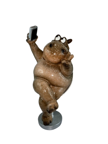 FIGURKA HIPOPOTAM SELFIE NA KRZEŚLE