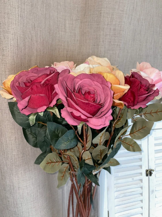 KWIAT RÓŻA GAŁĄZKA 74CM MIX KOLORÓW