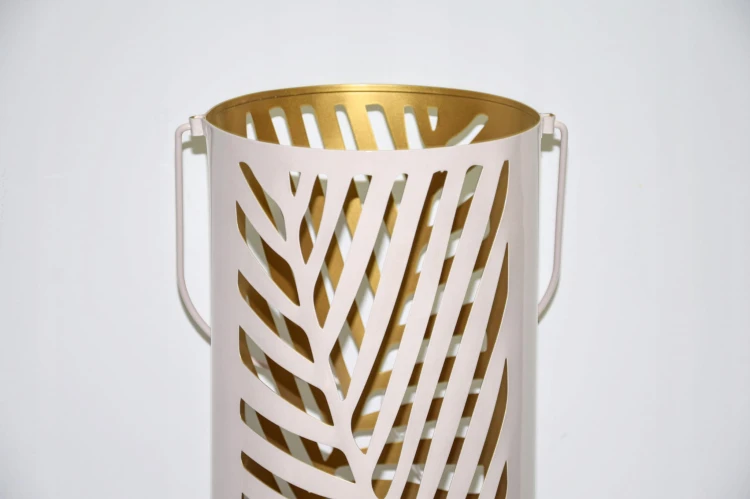 56f4cb0bd8efce3c1309267ab8253332