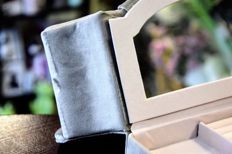 55b1bc9765c2fc94a14355a8df27b043