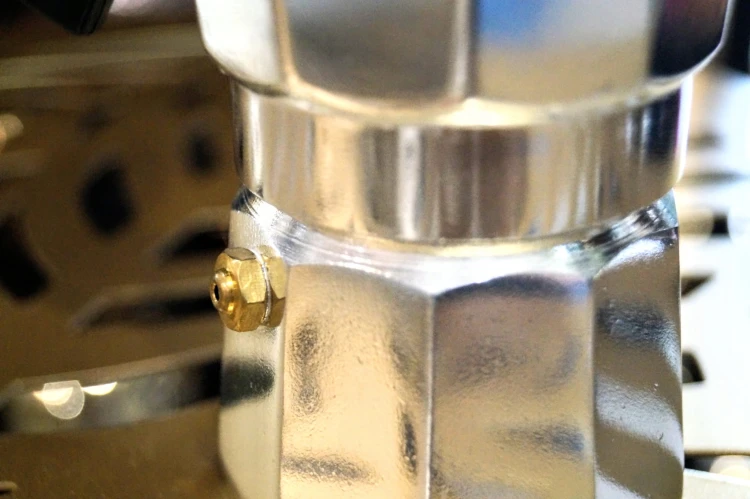 dc43f0322275a8a1736f05d7bf437ace