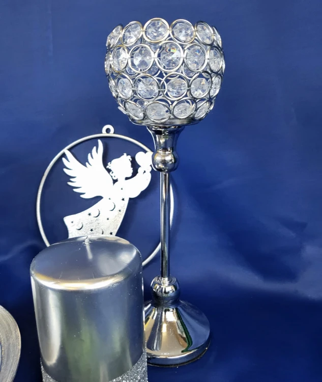 56222c335d95da7d8144de1e12e6942e