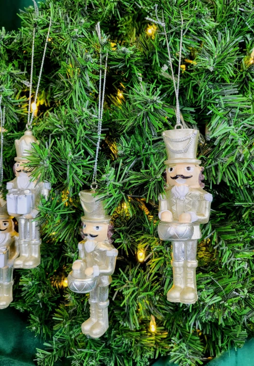 15e0713f04c2360796b0894097f40a9a