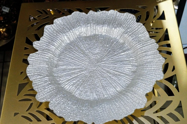 7409b15b128645a4656063fba7740382