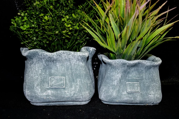 bca1301d8f9ba64332307cc553709fdd