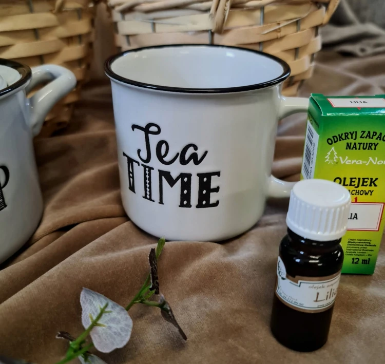 42cc28d689a64398a07de2cc41c8c274