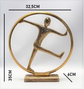 FIGURKA OSOBA W OBRĘCZY ZŁOTA 35CM PREZENT