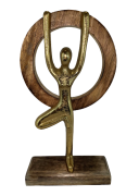FIGURKA SPORTOWIEC Z DREWNIANĄ OBRĘCZĄ 27,5CM