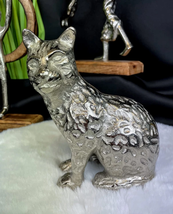 FIGURKA KOT SREBRNY 16,5 CM