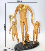 FIGURKA STOJĄCA RODZINA ZŁOTA 28,5CM