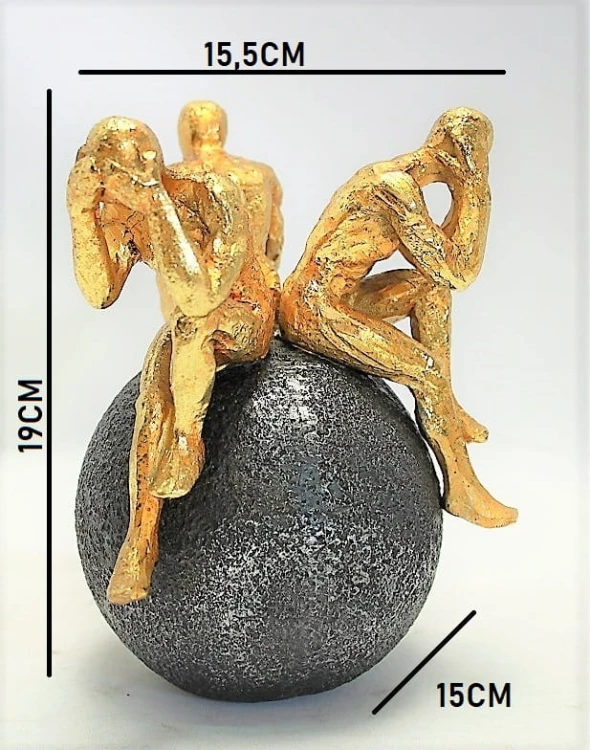 FIGURKA OSOBY NA KULI 19CM