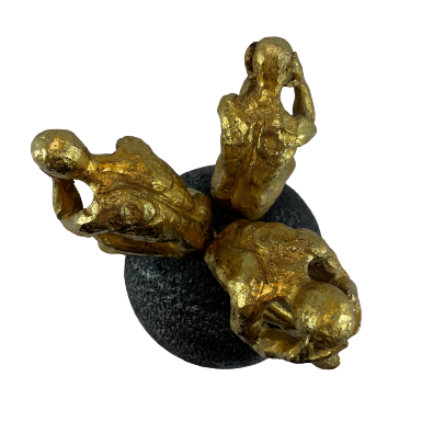 FIGURKA OSOBY NA KULI 19CM