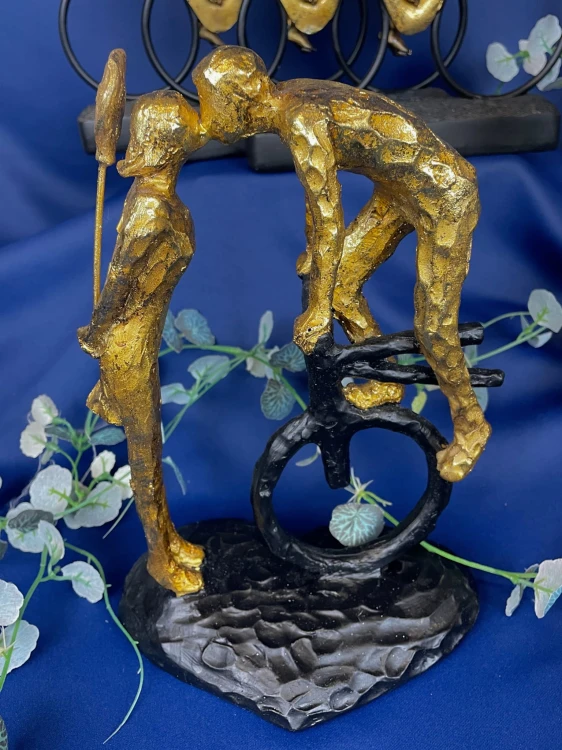 FIGURKA PARA ZŁOTA 24,5CM MIŁOŚĆ