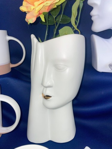 2b6d57f34493d821914d59d914bffb8c