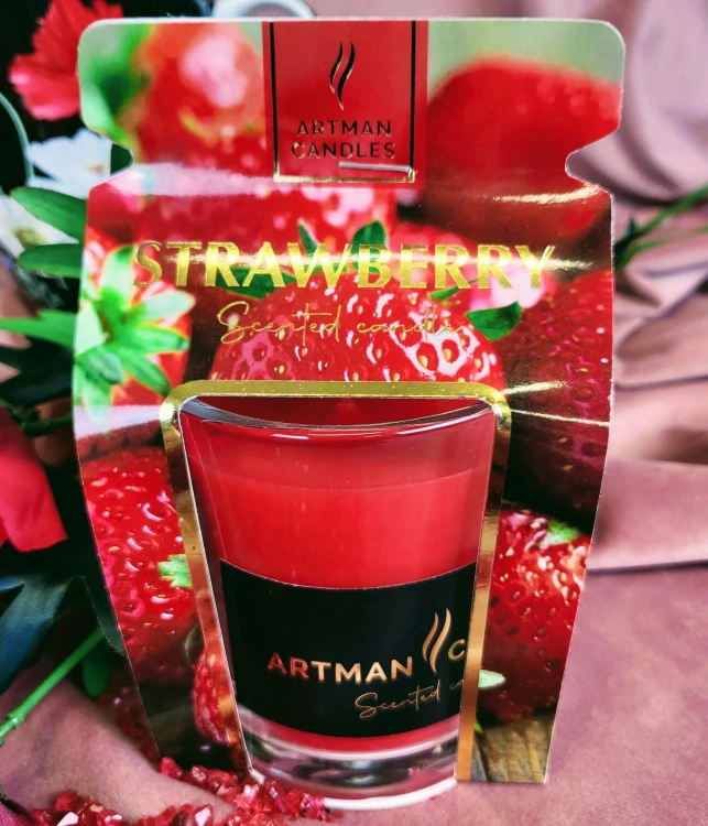 ŚWIECA  ZAPACHOWA W SZKLE FOR YOU CZERWONA STRAWBERRY