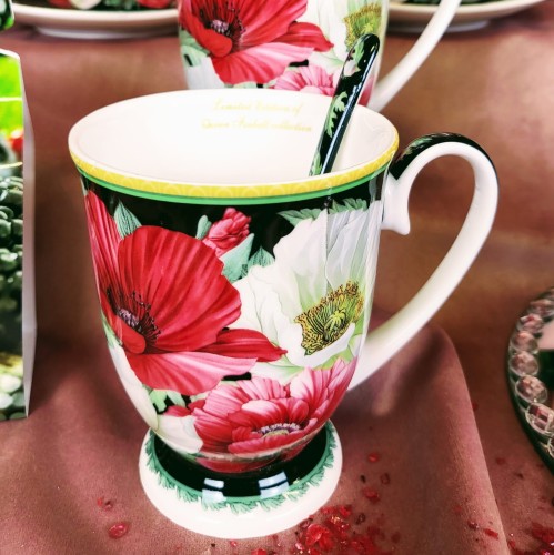 KOMPLET 2 KUBKÓW Z ŁYŻECZKAMI W SERCU MAKI 280 ML