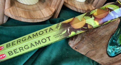 KADZIDEŁKO SZEŚCIOKĄTNE - BERGAMOT 20 KADZIDEŁ