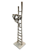 METALOWA FIGURKA NA KAMIENNEJ PODSTAWIE 54CM
