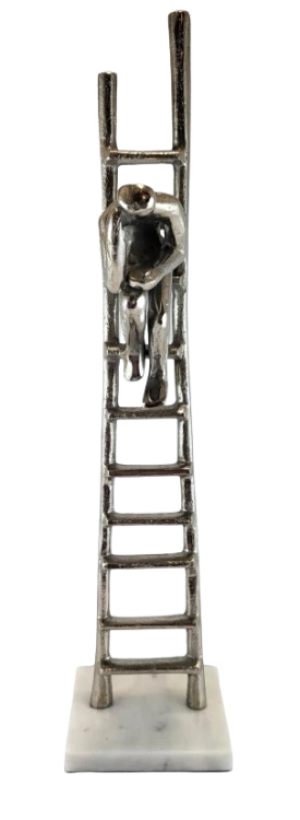 METALOWA FIGURKA NA KAMIENNEJ PODSTAWIE 54CM