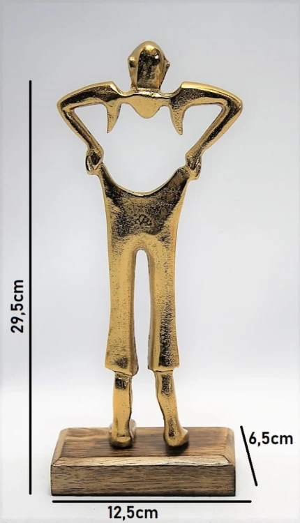 ZŁOTA FIGURKA OSOBA TRZYMAJĄCA SPODNIE 29,5 CM