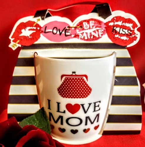 KUBEK PREZENT DLA MAMY 'I LOVE MOM'