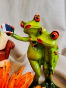 FIGURKA ŻABY PRZYJACIÓŁKI SELFIE