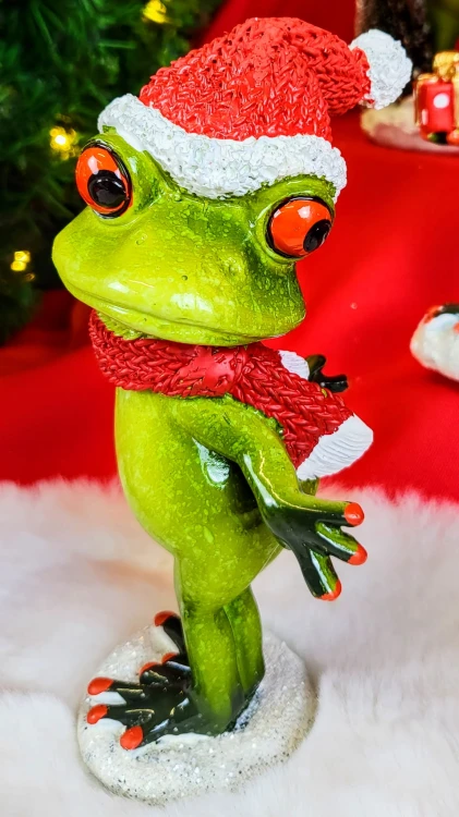 ŚWIĄTECZNA FIGURKA ŻABA W CZAPCE MIKOŁAJA
