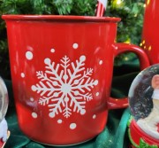 KUBEK CERAMICZNY CZERWONY PŁATEK ŚNIEGU 720ML