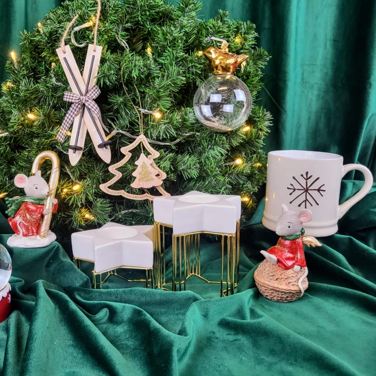 c988ce0ef901f701c28416f2784e7abb