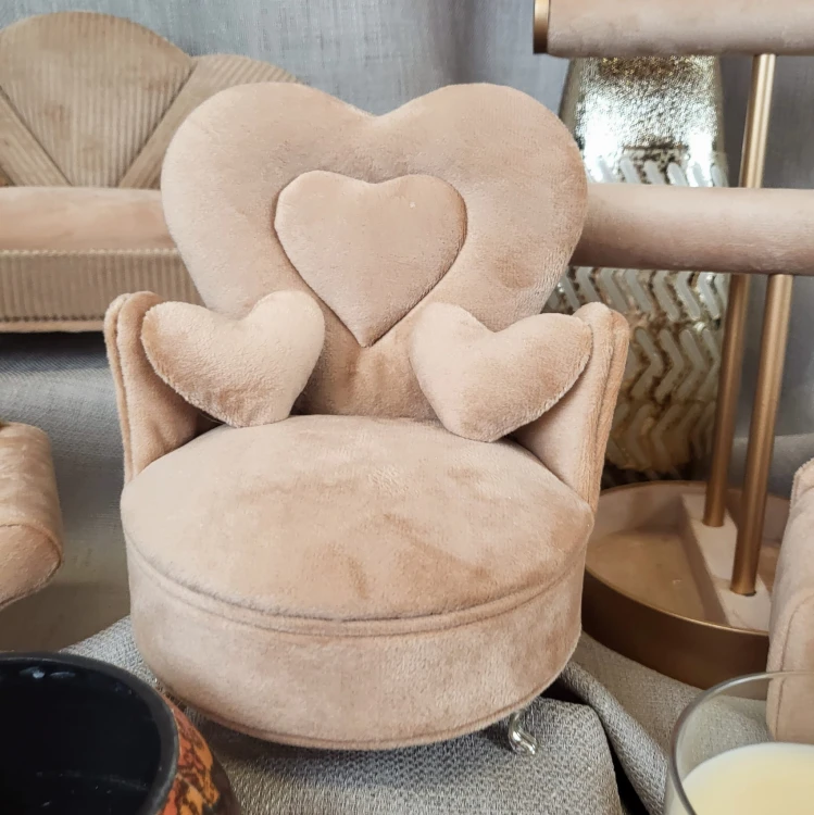 20b6673a046367a2c821465fee31c506