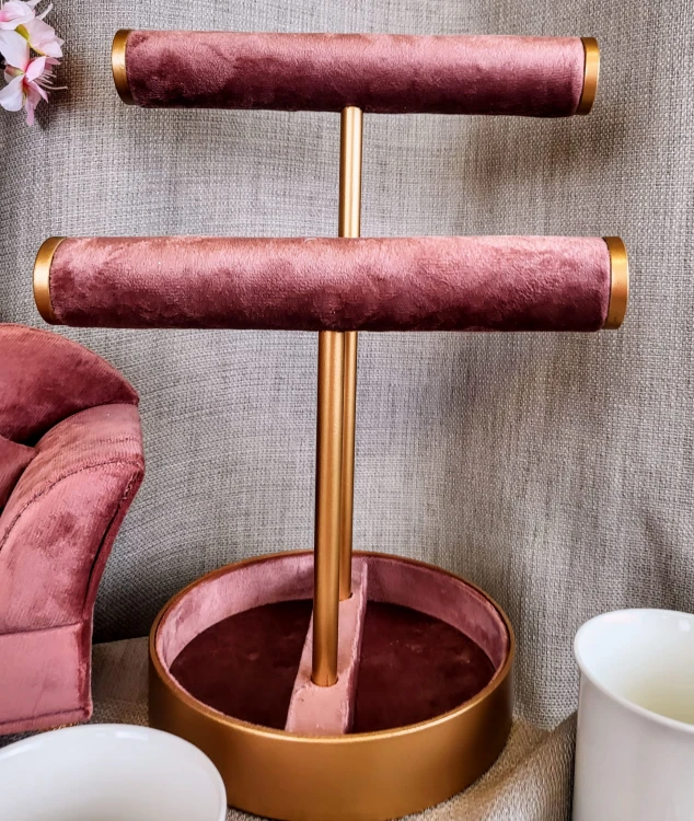 ELEGANCKI STOJAK NA BIŻUTERIĘ RÓŻOWY 30CM