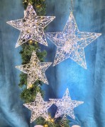WISZĄCA OZDOBA SREBRNA GWIAZDA LED 30CM