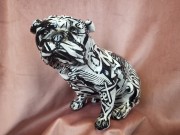 FIGURKA BULDOG GRAFFITI