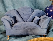 SZKATUŁKA NA BIŻUTERIĘ SOFA GRANATOWA