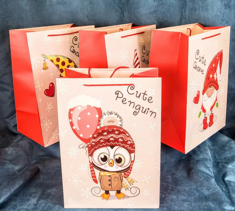 ŚWIĄTECZNA TOREBKA PREZENTOWA SZEROKIE DNO 42CM MIX