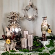 FIGURKA PIERROT - KRÓLIK  Z ZEGARKIEM