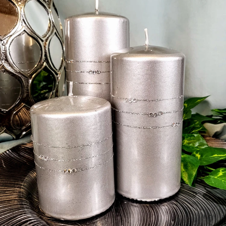ŚWIECA KOLIA METALIK WALEC SREBRNA H14CM