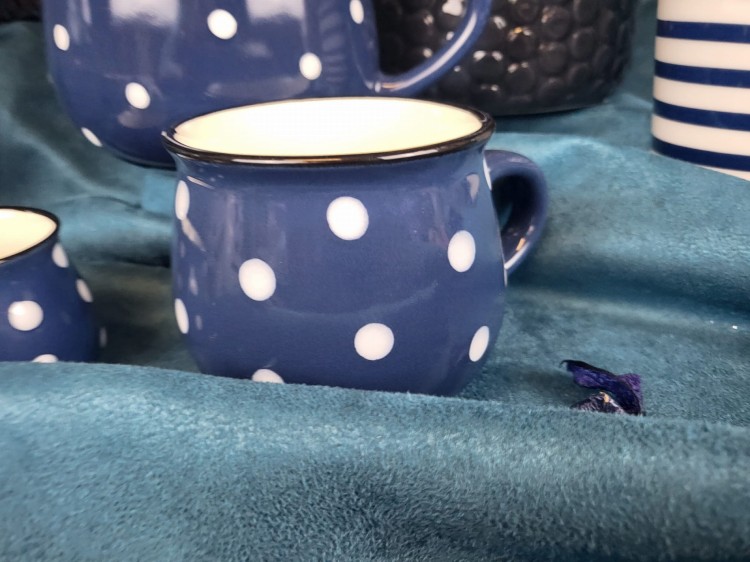 KUBEK CERAMICZNY W KROPKI GRANATOWY 75ML