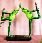 FIGURKA DWIE ŻABY YOGA JOGA 22CM