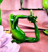 FIGURKA ŻABA YOGA JOGA 9,5CM