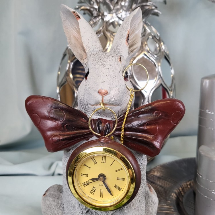 FIGURKA PIERROT - KRÓLIK  Z ZEGARKIEM