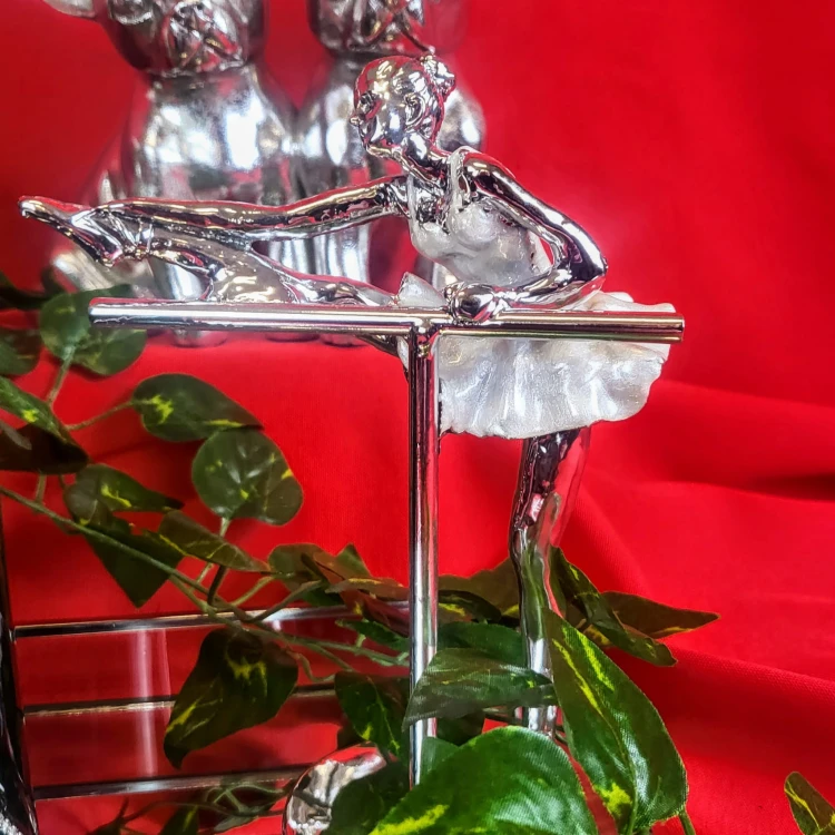FIGURKA BALETNICA 18,5x13,5x7CM