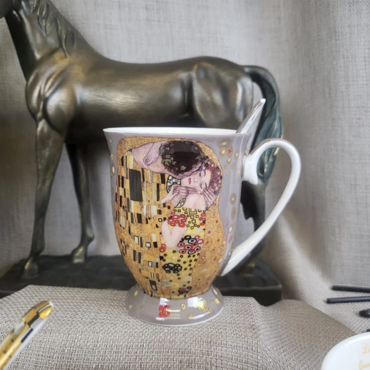 KUBEK Z ŁYŻECZKĄ KLIMT PLUS OZDOBNE PUDEŁKO
