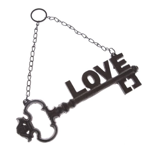 ŻELIWNA ZAWIESZKA Z NAPISEM "LOVE"