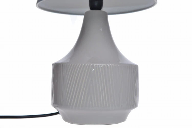 LAMPA CERAMICZNA BEŻOWA W PRĄŻKI 36cm