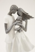 FIGURKA RODZINA RODZICE I DZIECKO FAMILY 38,5x16x8