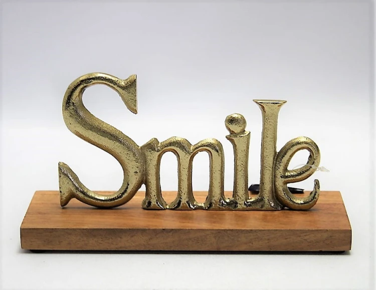 FIGURKA NAPIS SMILE ZŁOTY 23CM PREZENT