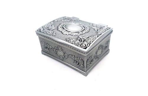 ZDOBIONA METALOWA SZKATUŁKA  6x5cm